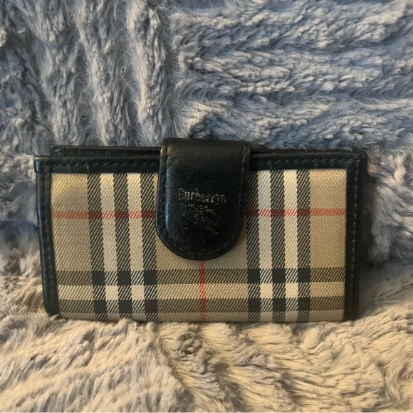 Burberry Plaid Key & Card Holder - Black and Cream - Picture 1 of 5